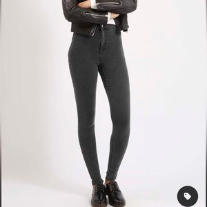 Joni High Rise Jean